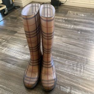Burberry Check Print Rain Boots, US7, 37